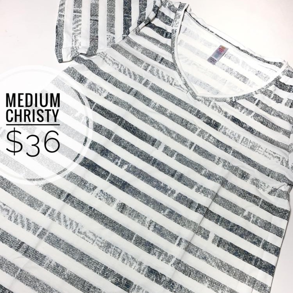 BNWT Lularoe Christy Tee